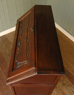 上品でシンプルな佇まいが魅力的な
アンティーク ビューロー