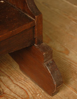 本棚と机。両方欲しい人のためのビューローブックケース