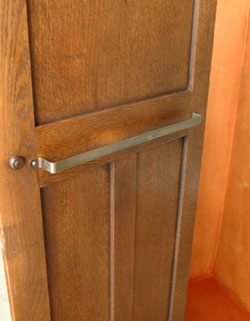 たくさん掛けれて、たっぷり収納！
 実用的で絵になる大人のワードローブ