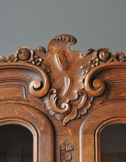 j-663-f アンティークキャビネット