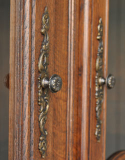 j-663-f アンティークキャビネット