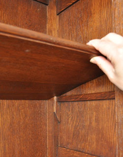 j-663-f アンティークキャビネット