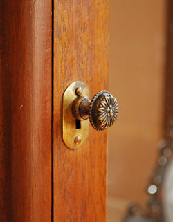 j-685-f アンティークショーケース