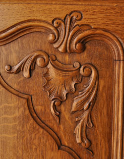 j-701-f アンティークキャビネット