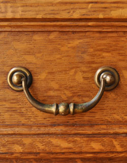 j-701-f アンティークキャビネット