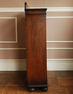 j-722-f アンティークのブックケース