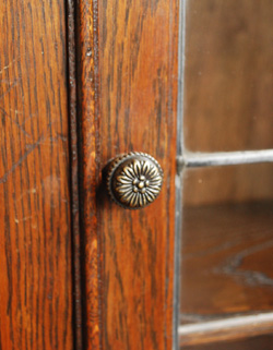 j-722-f アンティークのブックケース