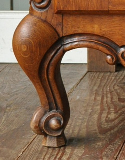 j-737-f アンティークのキャビネット