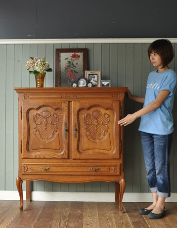 【大幅お値引き中！】クラシック　アンティーク　 キャビネット 1930年代のアンティーク キャビネット(j-738-f)｜アンティーク家具