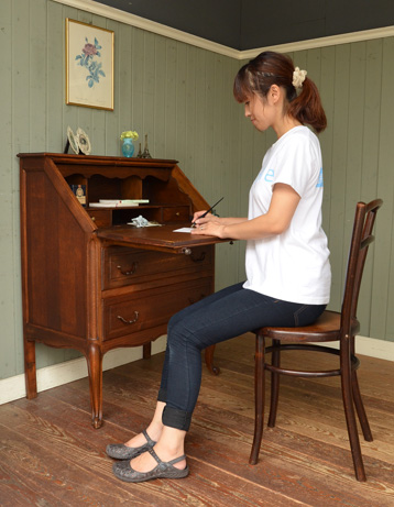 j-749-f アンティークビューロー