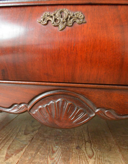 j-763-f アンティークのキャビネット