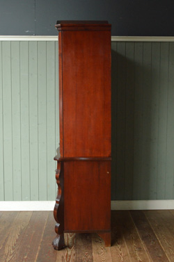 j-763-f アンティークのキャビネット