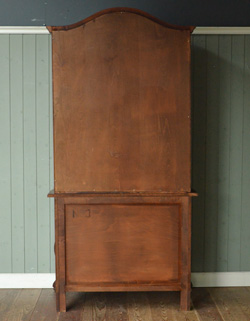 j-763-f アンティークのキャビネット