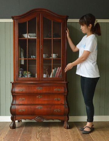 j-763-f アンティークのキャビネット