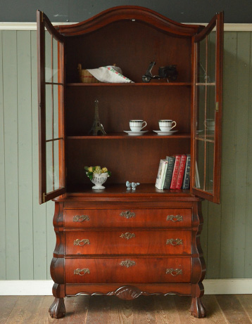 j-763-f アンティークのキャビネット