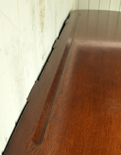 j-779-f アンティークアーコールカップボードのプレート置き