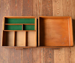 j-780-f アンティークサイドボードの引き出し