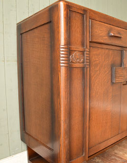 j-780-f アンティークサイドボードの角