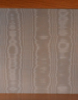 j-824-f アンティークのキャビネット