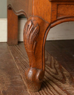 j-824-f アンティークのキャビネット