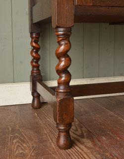 j-851-f アンティークミラーバックサイドボードの脚