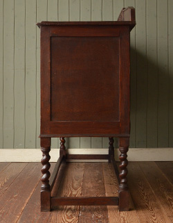 j-861-f アンティーク サイドボード