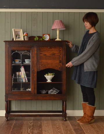 j-863-f アンティークブックケース