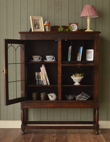 j-863-f アンティークブックケース