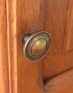 j-930-f アンティークナイトテーブルの取っ手