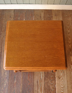 j-934-f アンティークナイトテーブルの天板