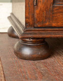 j-946-f アンティークブックケースの脚