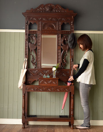 j-954-f アンティークホールスタンドのモデル入り