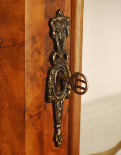 j-967-f アンティークウォールキャビネットの取っ手
