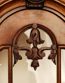 j-967-f アンティークウォールキャビネットの彫り