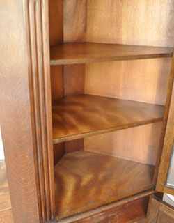 j-969-f アンティークコーナーキャビネットの上棚