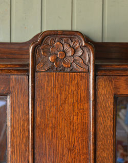 j-970-f アンティークブックケースの彫り