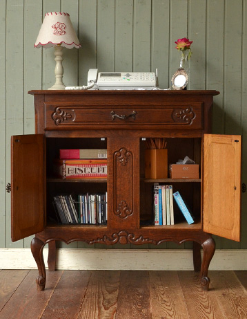 j-971-f アンティークサイドキャビネットのオープン時