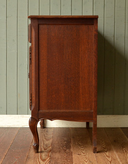 j-971-f アンティークサイドキャビネットの横