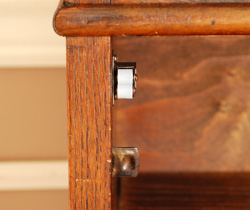 j-987-f アンティークブックケースのローラーキャッチャー