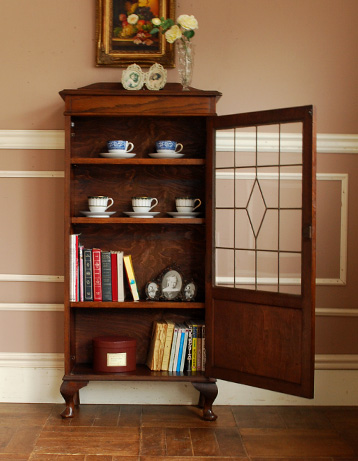 j-987-f アンティークブックケースのオープン時