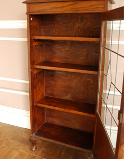 j-987-f アンティークブックケースの中身