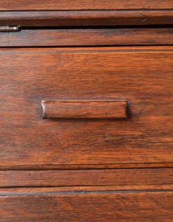 j-991-f アンティークブックビューロー（本棚兼デスク）のハンドル