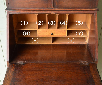 j-991-f アンティークブックビューロー（本棚兼デスク）のビューロー内