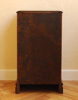 j-996-f アンティークナイトテーブルの後ろ