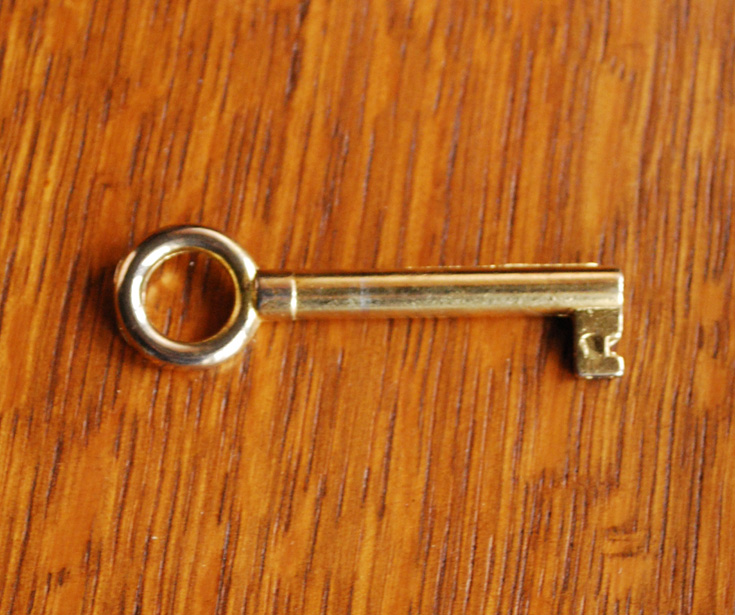 k-1049-f アンティークガラスキャビネットの鍵