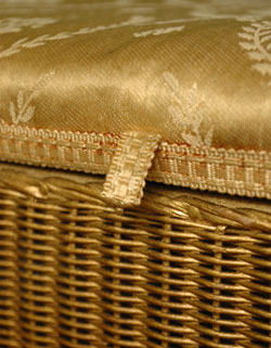 ソファにもなるオシャレな収納BOX。ロイドルーム ブランケットボックス