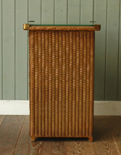 心やすらぐ癒しの空間をあなたに･･･定番ゴールドのロイドルーム テーブル