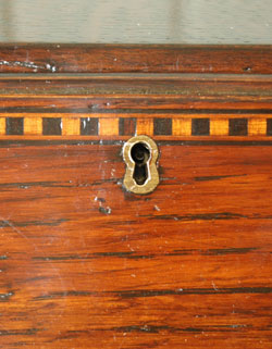 上品でシンプルな佇まいが魅力的な
アンティーク ビューロー