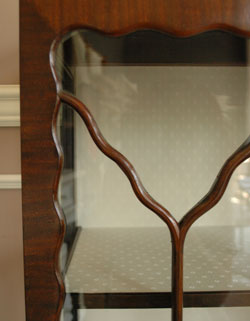 私のお家がギャラリーに変身！美しいガラスのキャビネット