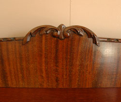 私のお家がギャラリーに変身！美しいガラスのキャビネット